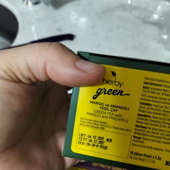 A101'deki Herby Ananaslı Çay Paketi 18'li Yazıyor Fakat 17 Poşet