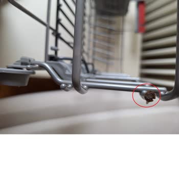 Bosch Bulaşık Makinesinin Sepetleri Kısa Sürede Paslandı, Ücretsiz Değişim Talebi