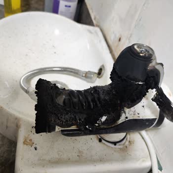 Wevolt Su Isıtıcısında Kendiliğinden Yanma Ve Duman Çıktı