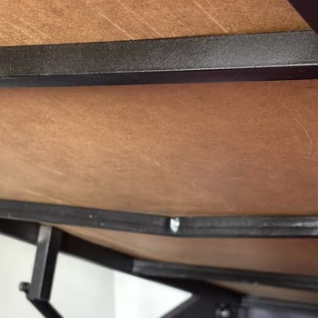 Kullanılmış Yatak Gönderildi, Yeni Yatak Söz Verildi Ancak 1,5 Ay Süreyle Geri Dönüş Yok