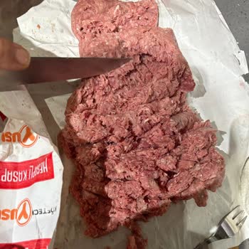 Köfteci Yusuf’ta Kemik Parçalı Ve Kötü Kokulu Et Ürünleri İçin İade Talebi