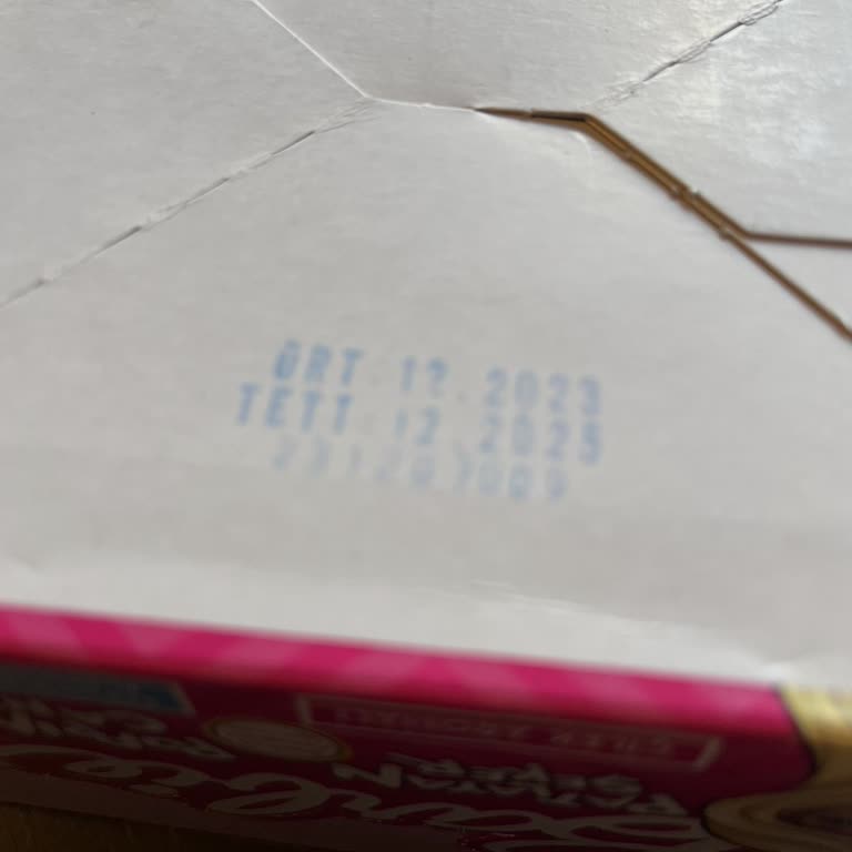 Son Kullanma Tarihi Geçmiş Ürün Ve Tarih Bilgisinin Eksikliği Nedeniyle İade Talebinin Reddi