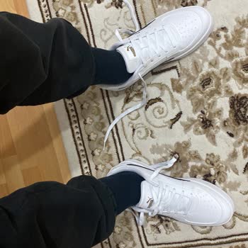 Sipariş Edilen Siyah Ayakkabı Beyaz Geldi Ve Fotoğrafı Değişti