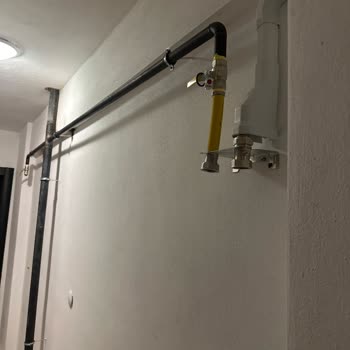 Doğalgaz Bağlantısının Gecikmesi Isınma Ve Yemek Pişirme Sorununa Neden Oluyor