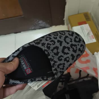 Yanlış Renk Terlik Gönderimi Ve Kaba Kurye Davranışı Şikayeti