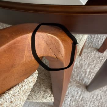 Hayal Concept'ten Gelen Çizik Ve Renk Farklılığı Gösteren Sandalyeler İçin Geri Ödeme Talebi