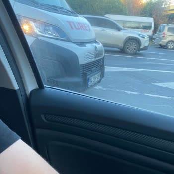 Şehitlik Çevresinde Turex Şoförünün Tehlikeli Sürüşü Yetkililerin İncelemesini Gerektiriyor