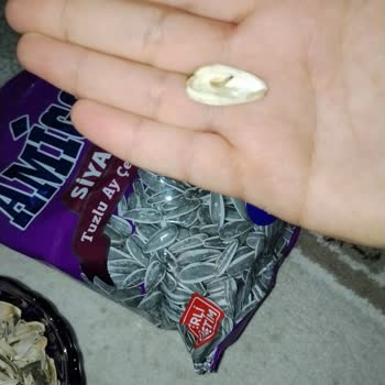 Amigo Şok Market Çekirdeğinde Solucan Bulundu: Hijyen Ve Kalite Kontrolü Sorunu