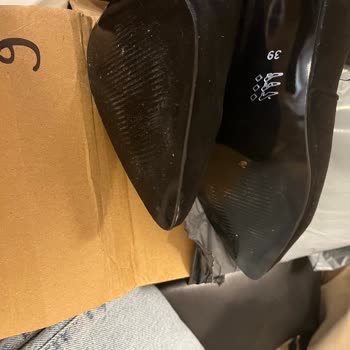 Boyası Akıp Koyu Renkleşen Çizme Ve İade Reddi