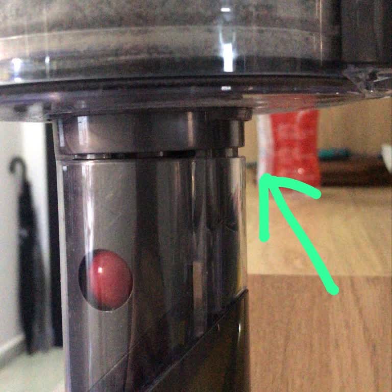 Dyson V15 Detect Absolute’da Toz Haznesi Bağlantı Boşluğu Ve Oynama Sorunu