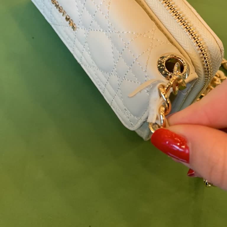 Greyder Çantası Kırıldı Ve Mağaza İade Talebini Reddetti