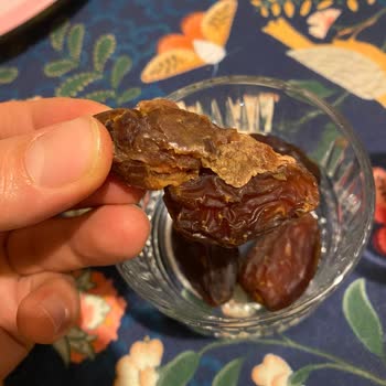 Tadım Hurma'da Küflenmiş Hurma Ve Şekilsiz Cisimler: Sağlık Riski Ve Şirketin Yanıtsız Kalmaması