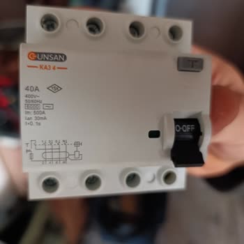 Günsan RCD Yangını Evimdeki Kombi, Buzdolabı Ve Modemi Yok Etti