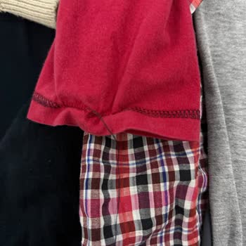 Altus Kurutma Makinesi Kıyafetleri Söküyor Ve Servis Çözüm Sunamadı