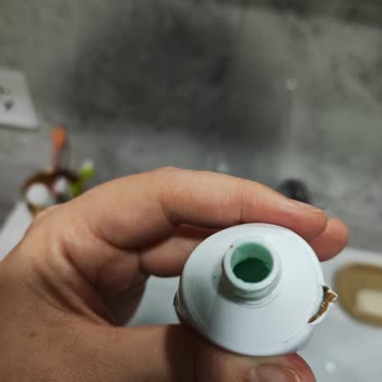 Sensodyne Diş Macununda Yabancı Madde Çıktı Ve Diş Etinde Yara Oluştu