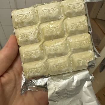 Nestlé Damak Çikolatasının Bozuk Renk, Tat Ve Doku Sorunu