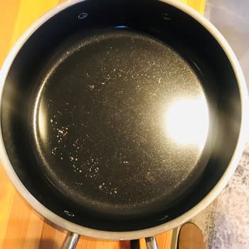 Papatyaev Garanti Kapsamındaki Ömürlük Tencerenin Çatlaması Ve Değişim Reddi