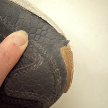 Skechers Ayakkabısında Kısa Sürede Açılma Ve Garanti Sürecine Güven Kaybı