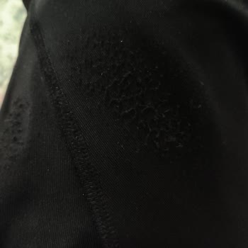 Tek Kullanımda Tiftiklenen Ve Deforme Olan Yüksek Bel Tayt