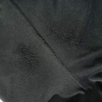 Tek Kullanımda Tiftiklenen Ve Deforme Olan Yüksek Bel Tayt