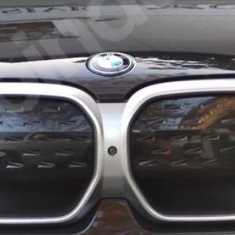 BMW İx3 Ön Far Angel Işıkları Kısık, Yüksek Tamir Maliyeti Ve Garanti Dışı Destek Reddi