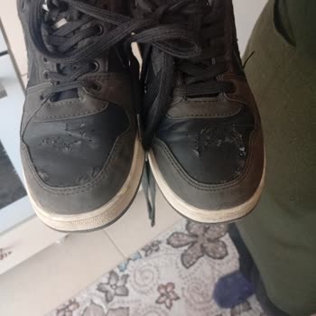 Hepsiburada Ve Spor Noktası'ndan Cevap Almadan Kısa Sürede Bozulan Hummel Ayakkabı İçin İade Talebi