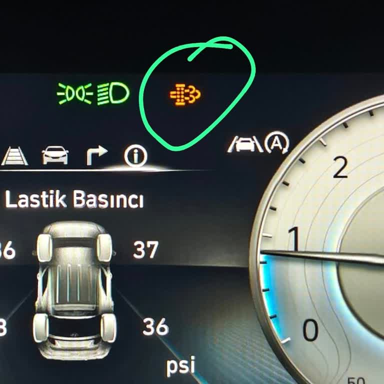 Egzoz Sistemleri Uyarısı Sürekli Tekrarlıyor, Servis Çözüm Sunmuyor