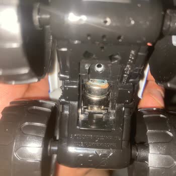 D&R'den Gelen Oyuncaklarda Pil Sızıntısı Ve Çocuk Güvenliği Sorunu