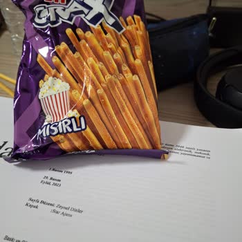 Etiden Mısırlı Çubuk Krakerde Hijyen Sorunu Ve Tüketici Güveni Endişesi