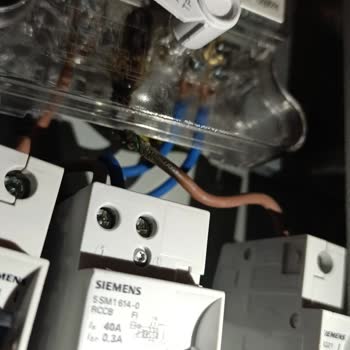 Bayrampaşa’da Elektrik Kesintisi: Gebe Ve Yaşlı Aile Üyeleri İçin Acil Yardım Talebi