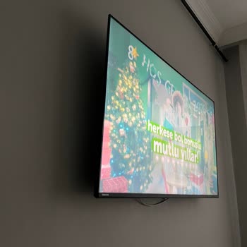 Toshiba 55UV1563DT Televizyonundaki Görüntü Bozukluğu Ve Değişim Talebi