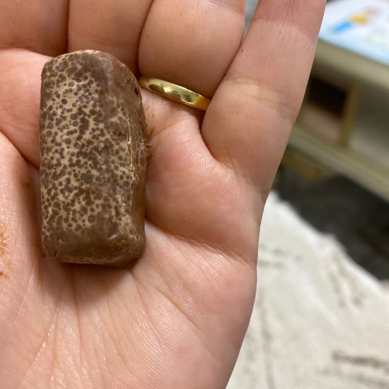 Ülker Metro Mini Çikolatasında Beyaz Lekeler Ve Bozulmuş Tat