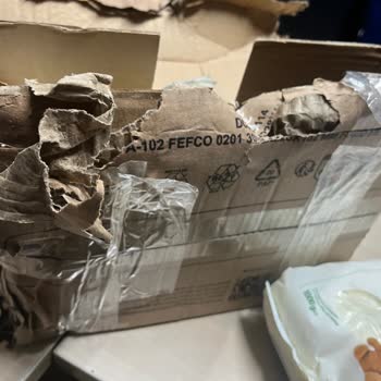 Amazon’da Hasarlı Ürün Gönderimi Ve Müşteri Hizmetlerinde Çözüm Yetersizliği