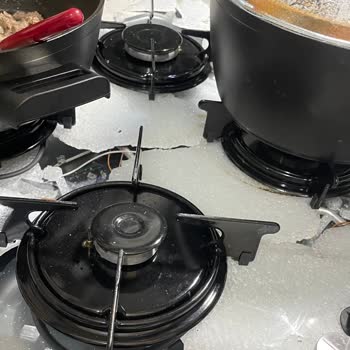 Kumtel B66-SF2 Set Üstü Ocağın Kısa Sürede Patlaması Ve Güvenlik Endişesi