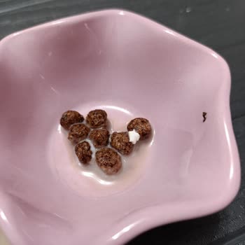 Torku Pastörize Sütünde Tortular, Raf Ömrü Yakın Olmasına Rağmen