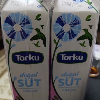 Torku Pastörize Sütünde Tortular, Raf Ömrü Yakın Olmasına Rağmen