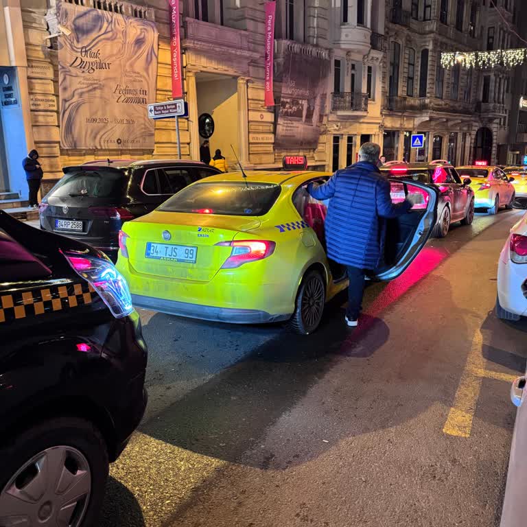 Boş Taksi Şoförü Kısa Mesafeyi Reddetti Ve Kaba Davrandı