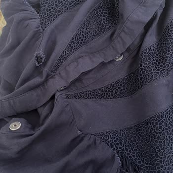 İlk Yıkamada Parçalanan Lacivert Uzun Elbise İçin İade Talebi