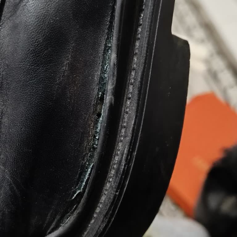 Borelli Botunda 2 Ayda Yırtılma Ve Garanti Reddi