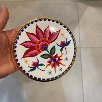 Zsa Zsa Zsu Kırık Dekoratif Objede Kalite Kontrolü Yokluğu Şikayeti