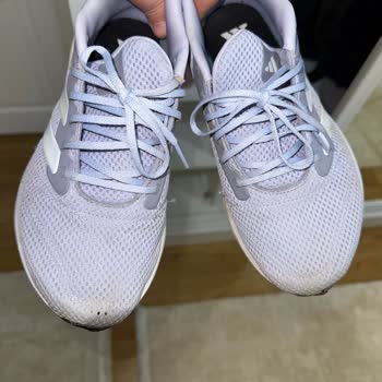 İç Filesi Yırtılan Adidas Ayakkabımda Garanti Talebi Ve Mağaza İlgisizliği