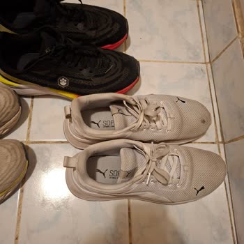 FLO Ayakkabı Deforme Olan Üç Ayakkabı İçin Hızlı Olumsuz İnceleme