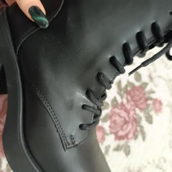 Deichmann Refuses to Exchange Defective Boot Bought in Promotion