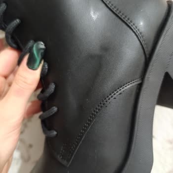 Deichmann Refuses to Exchange Defective Boot Bought in Promotion