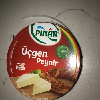 Açık Ambalajlı Bozulmuş Üçgen Peynir: Hijyen Ve Sağlık Endişesi