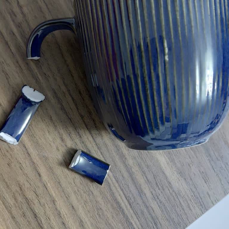 Kırık Çizgili Porselen Kupa Teslimatı İçin İade Ve Değişim Talebi