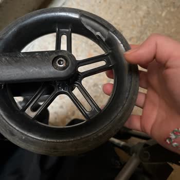 Opera Altunizade’den Alınan Cybex Melio Bebek Arabasında Tekerlek Kırılması Ve Servis Sorunu