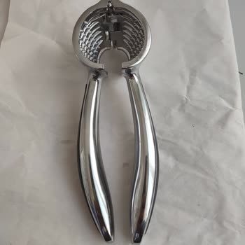 Mudo Home Ceviz Kıracağı Kalitesiz Ve 600 TL'yi Hak Etmiyor