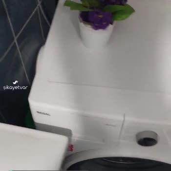 Regal Çamaşır Makinesi Yerinde Durmuyor