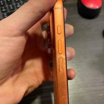 İPhone 17 Pro Max Turuncu Renk Hızlı Deformasyon Ve Servis Geçiştirme Şikayeti